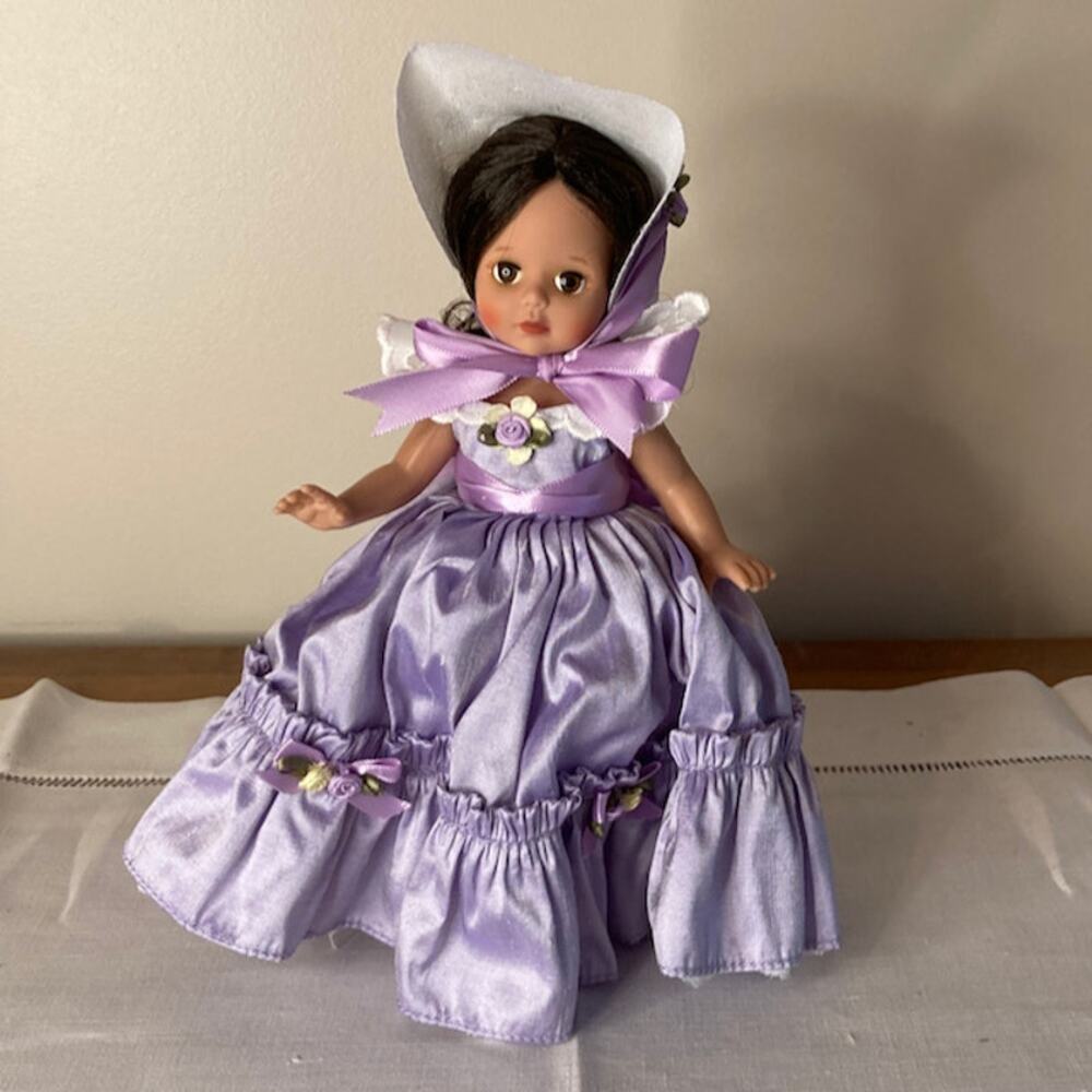 Y2K Susan Wakeen 8" Miss Lilah (2001) Collectors United Souvenir LE100 RESTRUNG